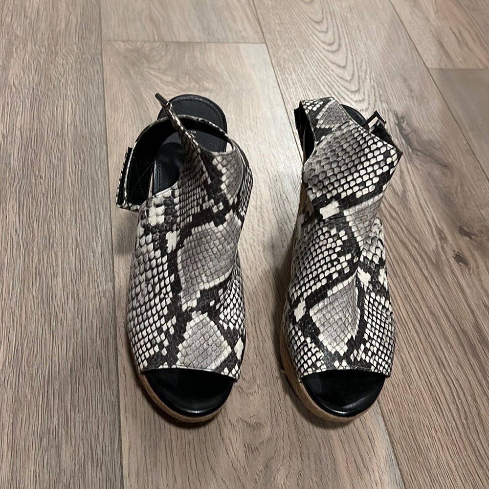 Marc Fisher snakeskin wedges!